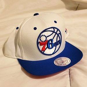 Philadelphia 76ers flat brim